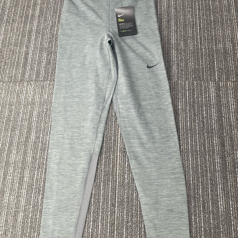 NWT Nike Gray Leggings Soft and Stylish